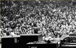 January-31-1974-Bob-Dylan-was-wearing-a-Toronto-Maple-Leafs-Hockey-Jersey-Photograph.jpg