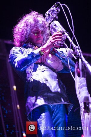 wayne-coyne-of-the-flaming-lips-bestival_3853147.jpg