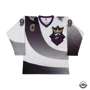 wayne-gretzky-autographed-1995-96-la-kings-jersey-86093-front_1_1[1].jpg